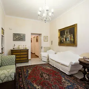 fontana-de-trevi-apartment.it-romehotels.com/